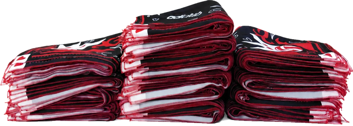Poşetlenmiş bandana istifinin yandan görünümü, katman sayısı